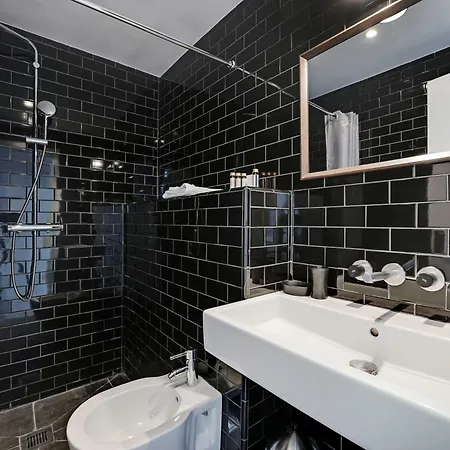 Amazing 6p 2br Beaubourg Marais Apartment *